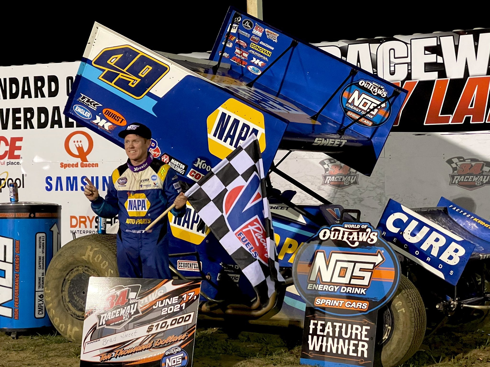 SWEET AND THE NAPA AUTO PARTS NO. 49 PICKS UP THEIR 10TH WORLD OF OUTLAW WIN OF THE SEASON